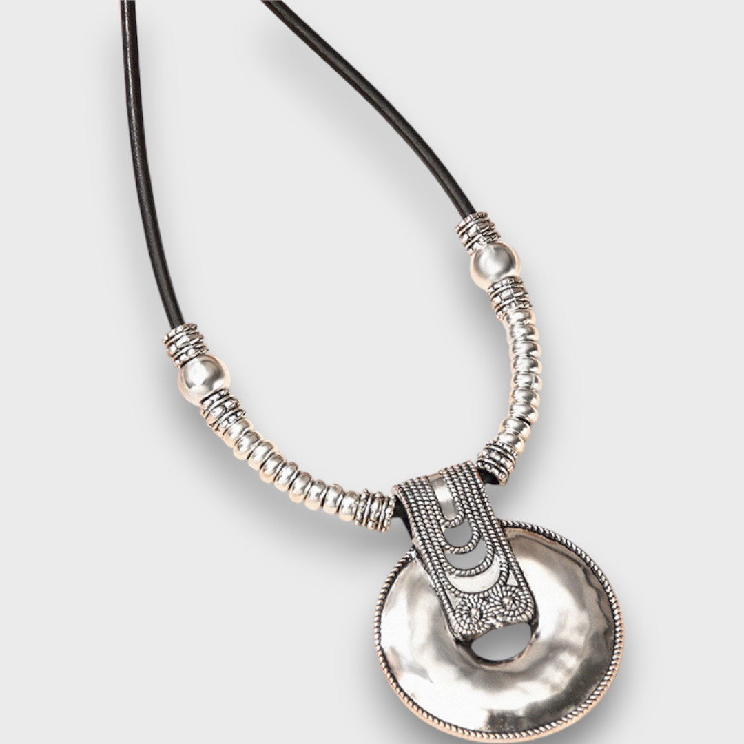 Selena – Collana boho vintage con ciondolo a forma di anello