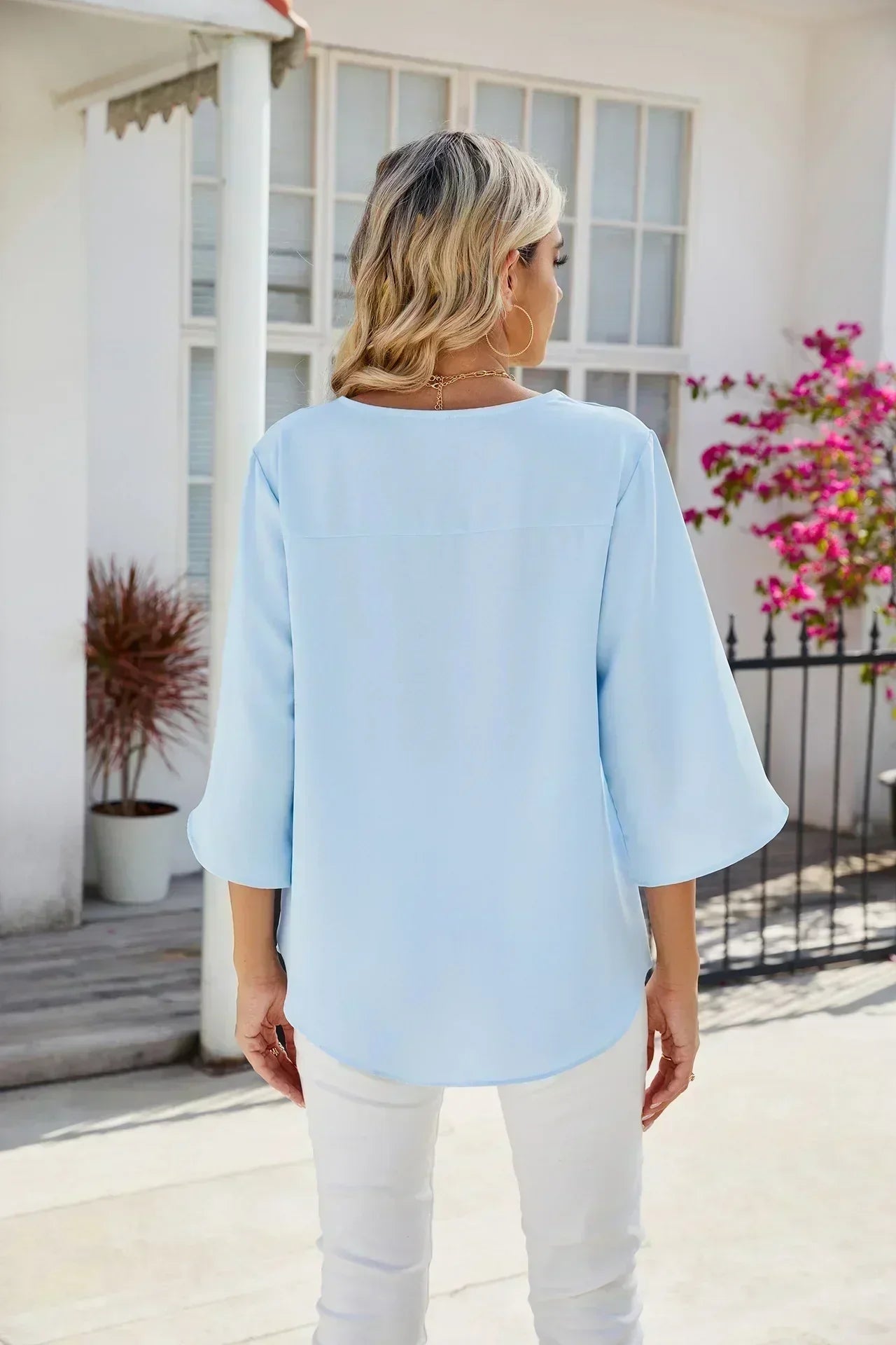 CARA - Blusa in V