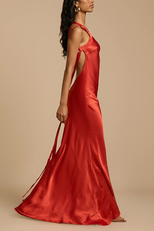 Abito maxi in raso asimmetrico