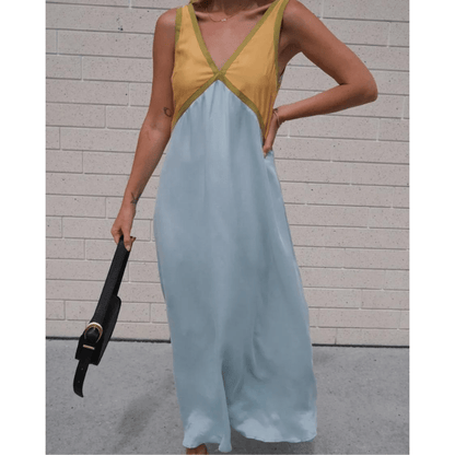 RENATA | ABITO CON SCOLLO A V