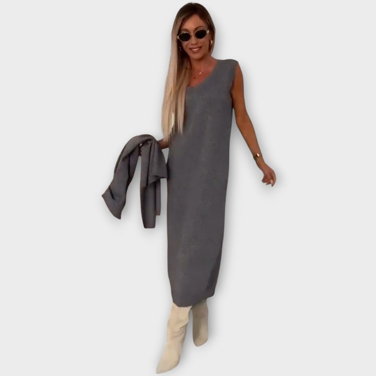 Il Set di Maglione e Gonna Luxe Knit