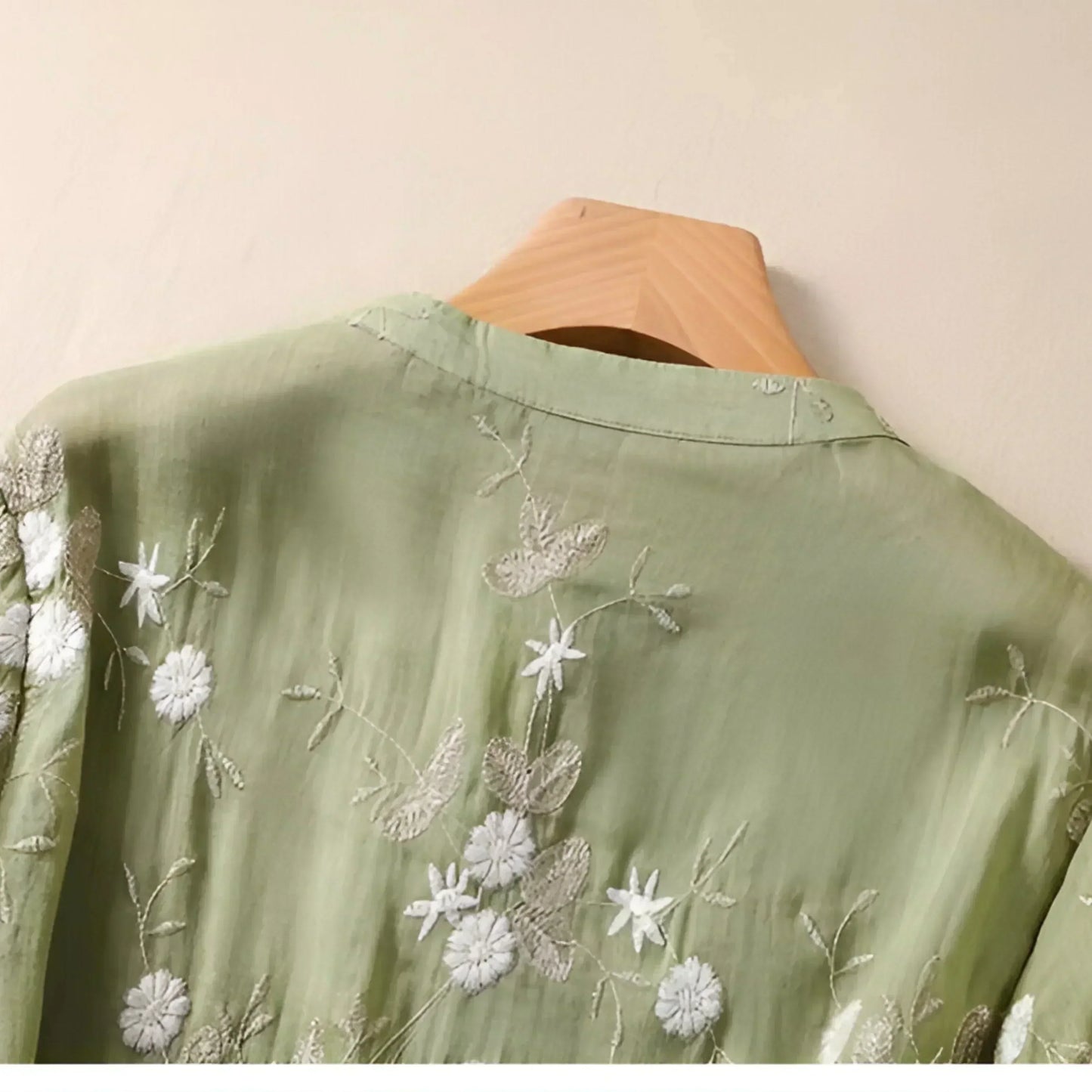 Peyton - Top di Cotone con Fiori Ricamate