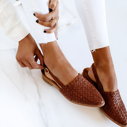 Whisper - Sandali eleganti in pelle trenzada per donna