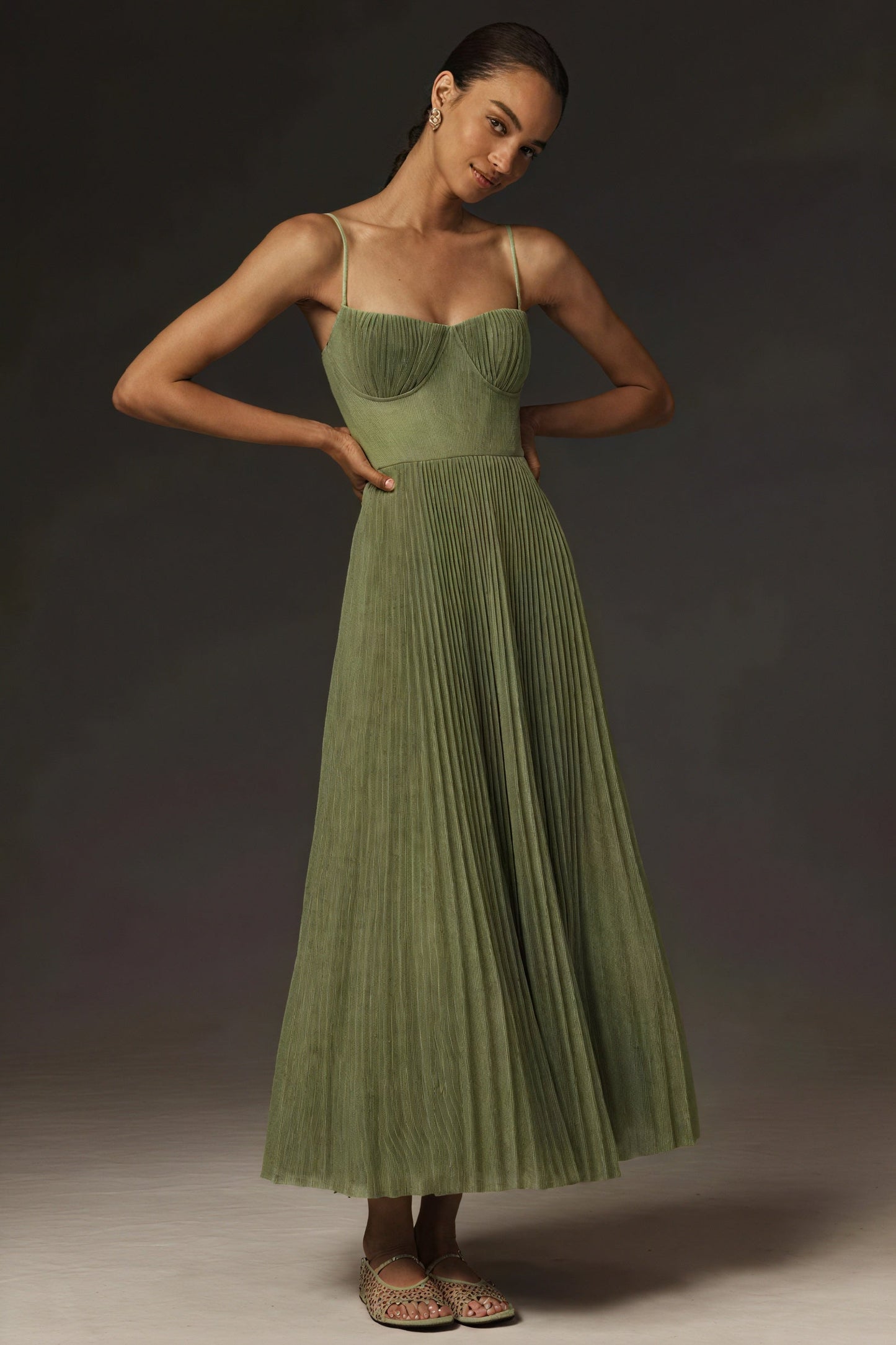 Abito midi: Eleganza Raffinata per Occasioni speciali