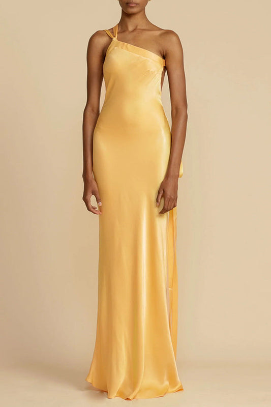 Abito maxi in raso asimmetrico