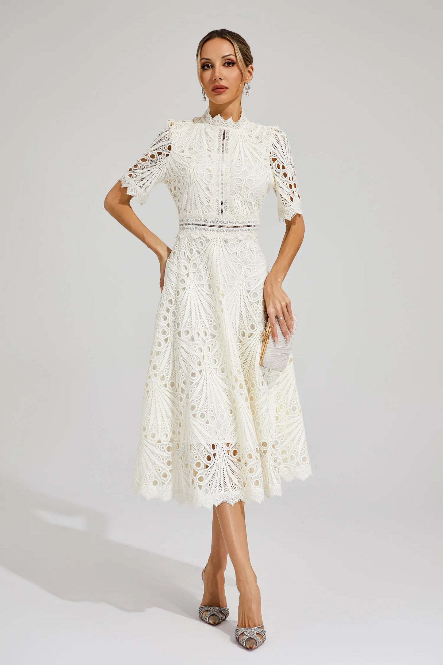 Hallie | Abito Midi di Pizzo