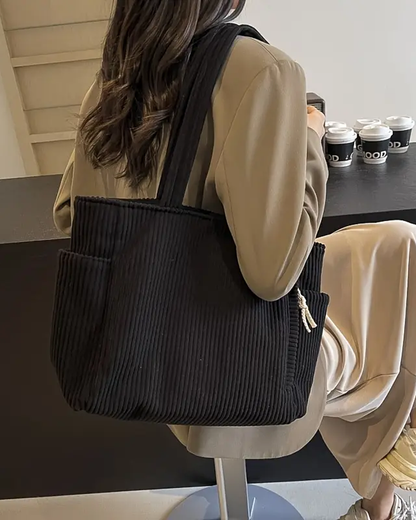 Tilda – Borsa a mano A coste con Dettaglio di Coulisse