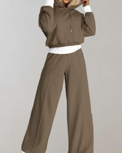 Completo da donna di dos capi – Sudadera corta con capucha e pantalones di pierna ancha