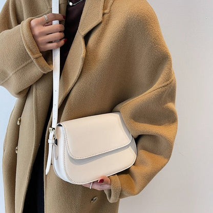 Eldborg | Borsa Elegante di spalla in tonalità nude opaca