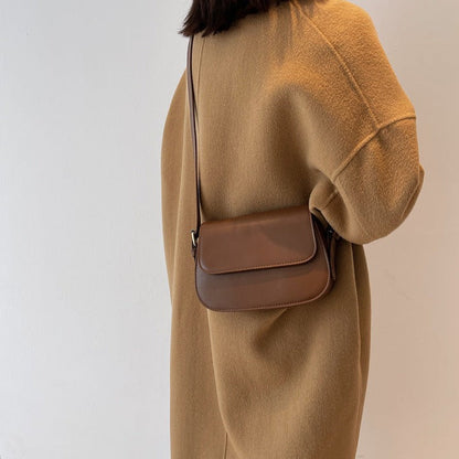 Eldborg | Borsa Elegante di spalla in tonalità nude opaca