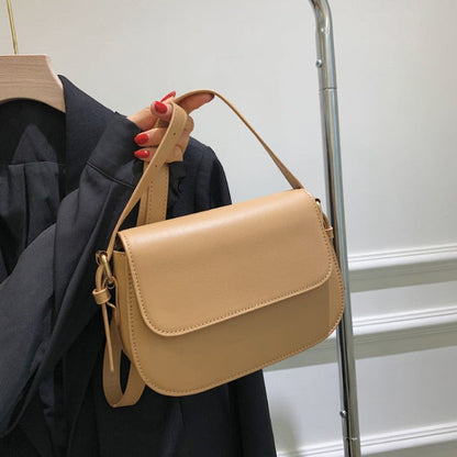 Eldborg | Borsa Elegante di spalla in tonalità nude opaca
