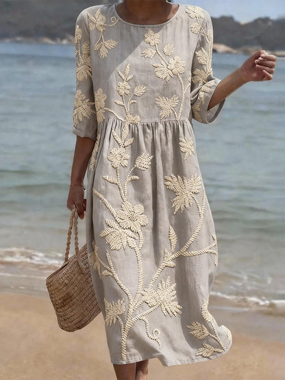 Abito midi Fluido con Ricami floreali - Collezione Vintage Elegante