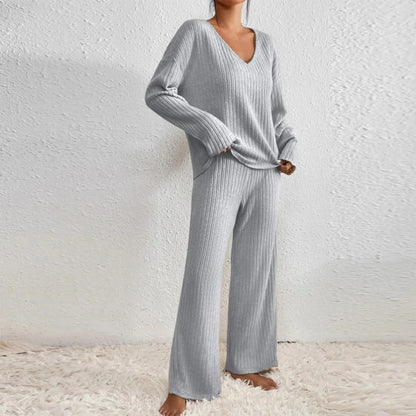 CALYNTHA – SET DUE PEZZI DI MAGLIA CON scollo a V