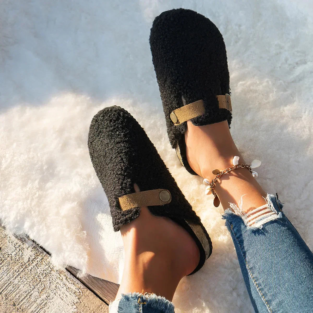 Sneakers di Donna Slip-On con Detalle di Fibbia e Comfort Morbida e Acogedor