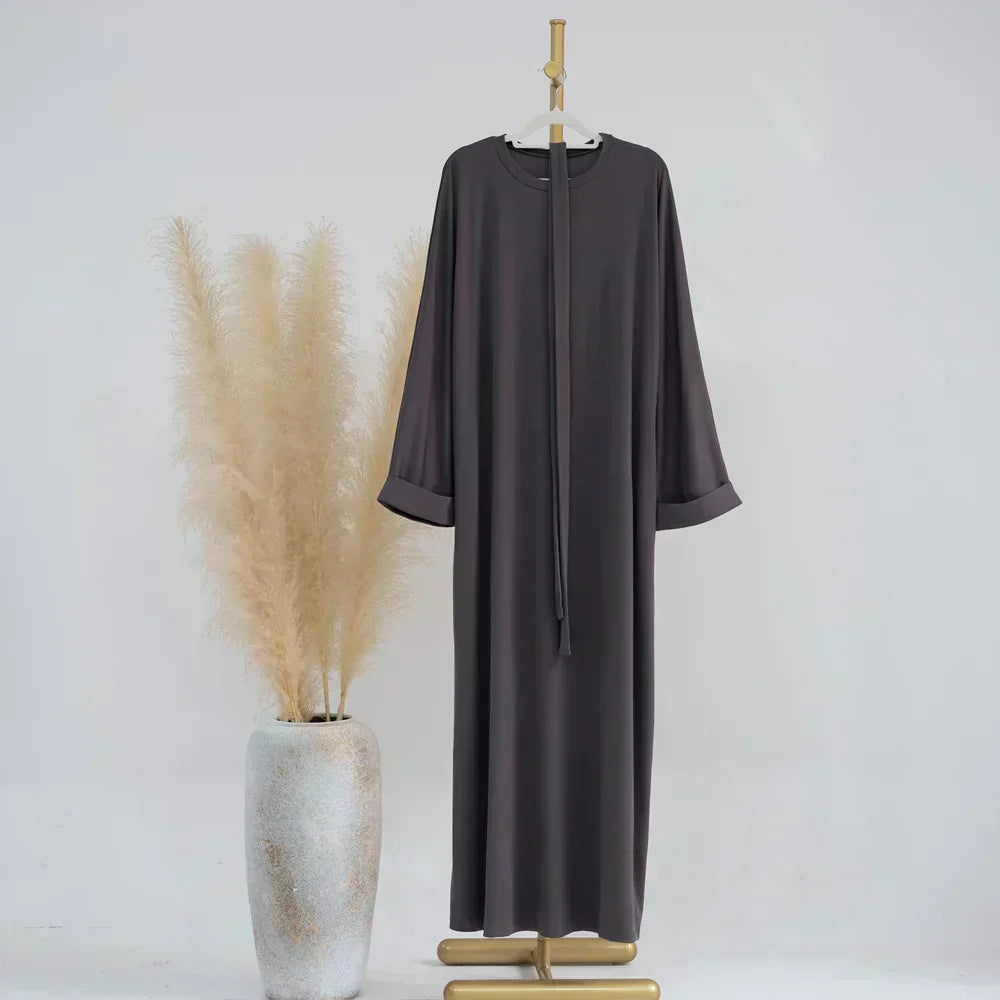 Ariane - Abaya Elegante di Maglia con Cintura e Tasche Laterales