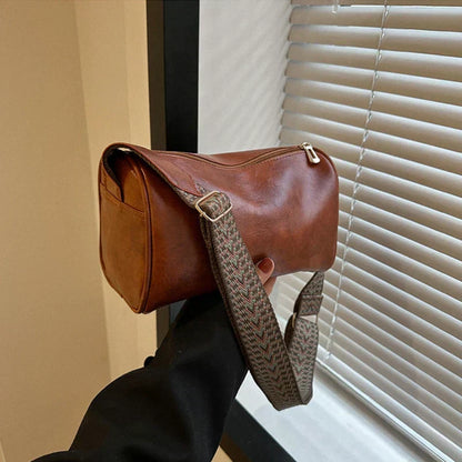 Bergfrid | BORSA A SPALLA elegante con tracolla moderna