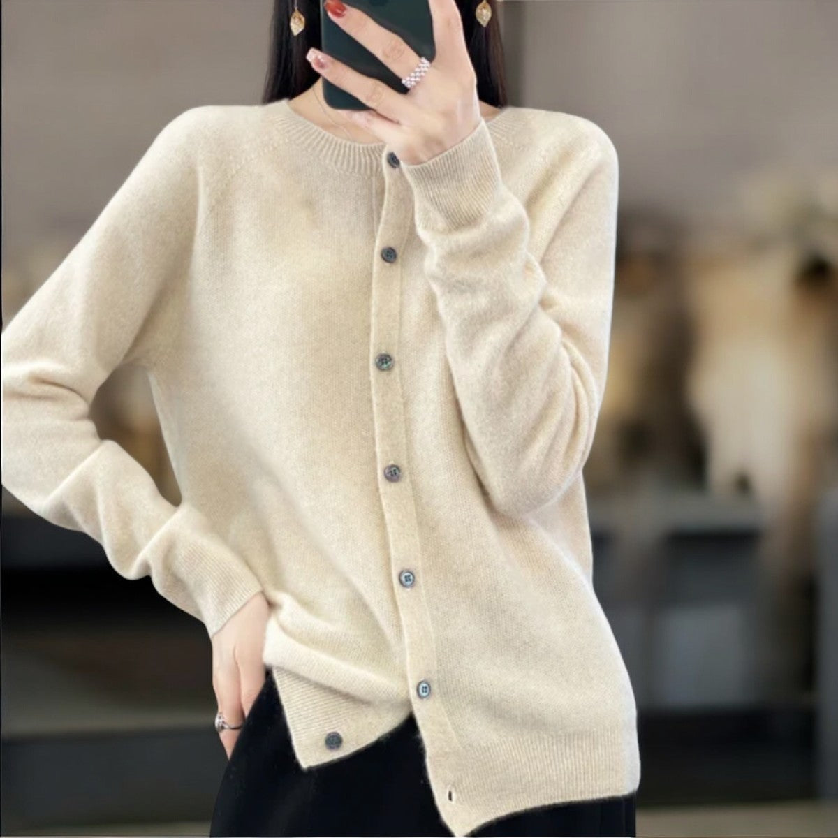 Rhea | Cardigan in merino leggero da donna | classico di ogni giorno