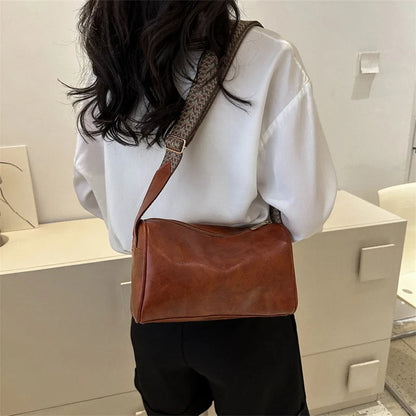 Bergfrid | BORSA A SPALLA elegante con tracolla moderna