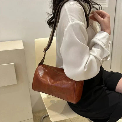 Bergfrid | BORSA A SPALLA elegante con tracolla moderna