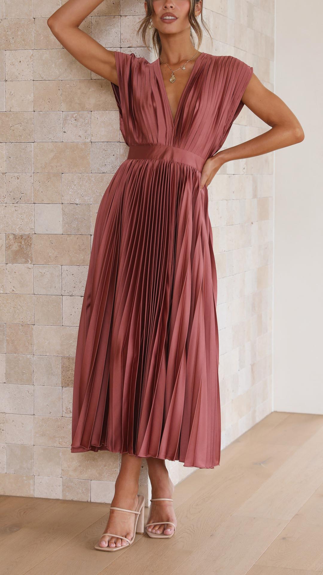 Viola | Elegante abito plissettato
