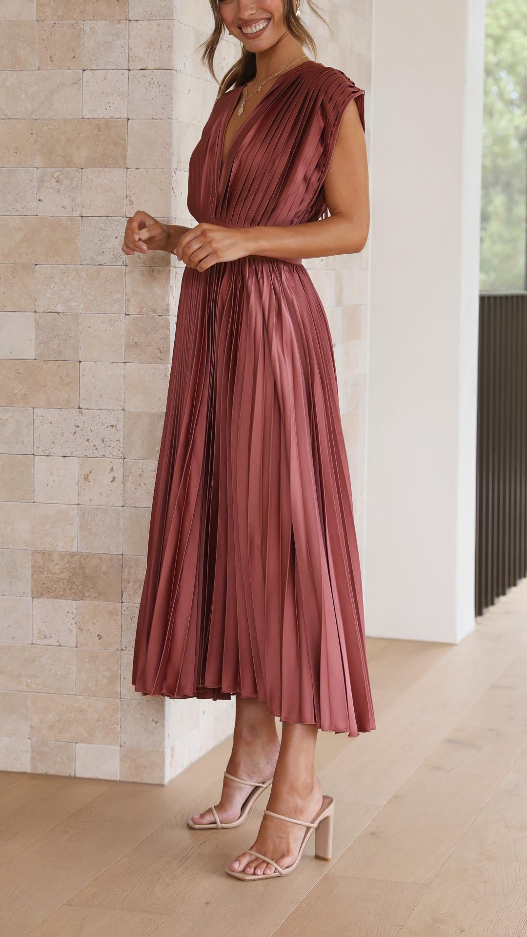 Viola | Elegante abito plissettato