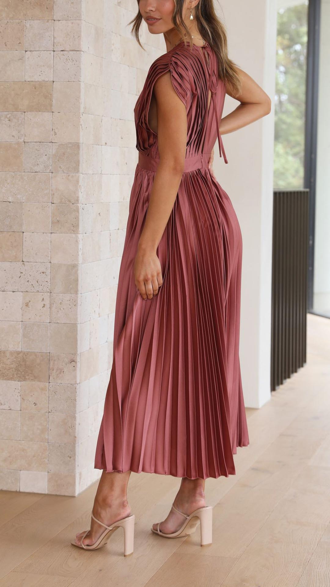 Viola | Elegante abito plissettato