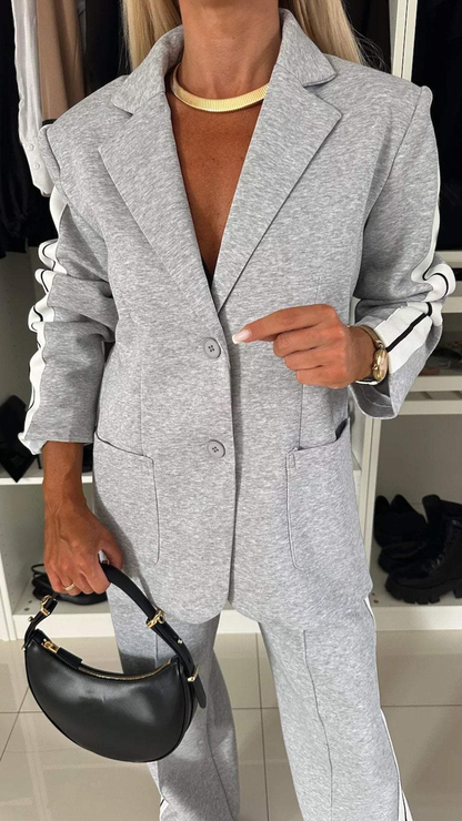 BRIELLE – SET DI BLAZER E JOGGER DEPORTIVO LUXE