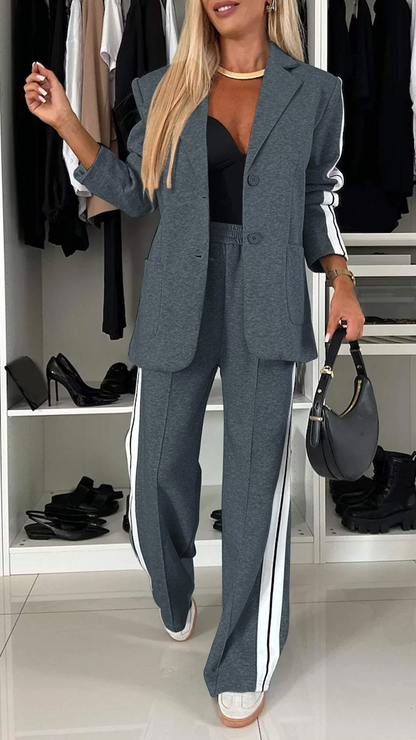 BRIELLE – SET DI BLAZER E JOGGER DEPORTIVO LUXE