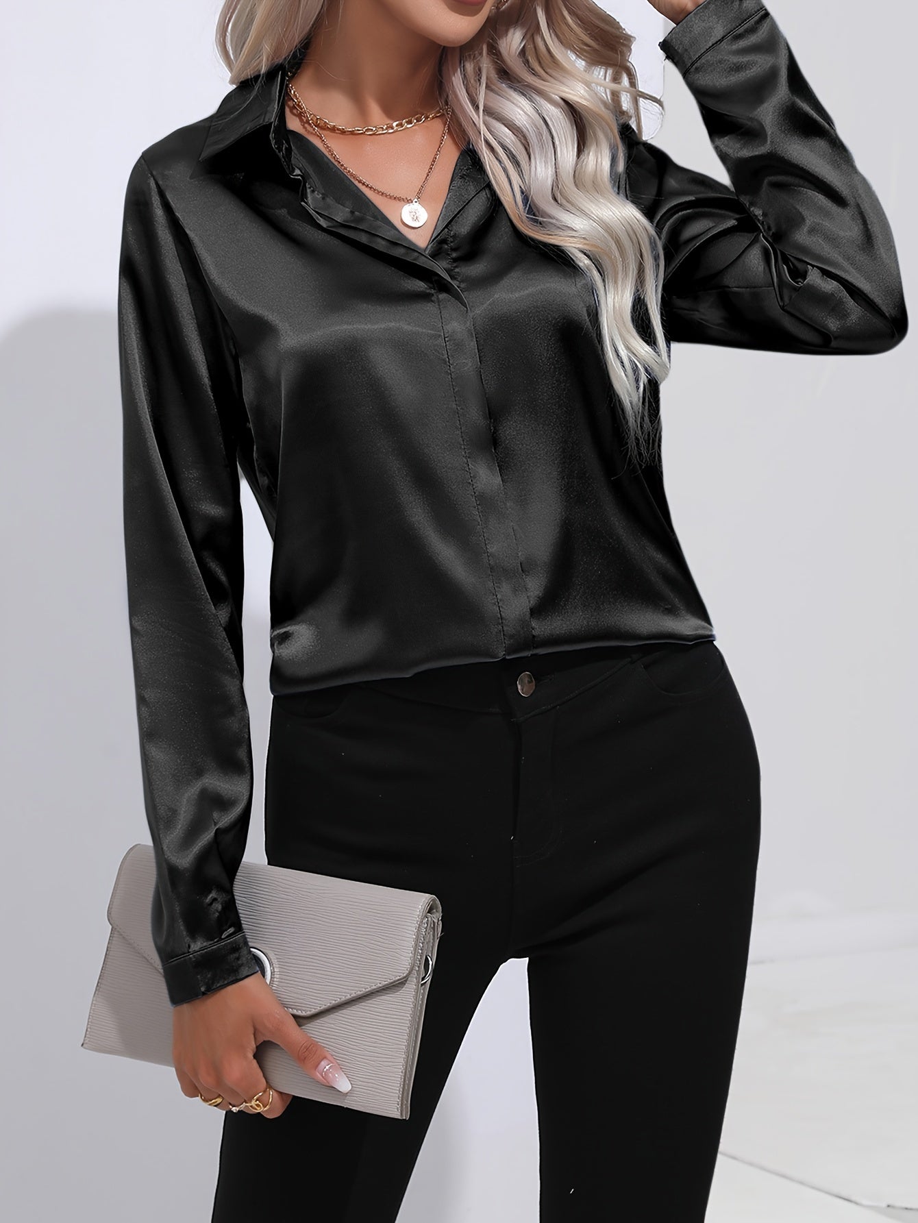 Luna - Blusa di satin con bottoni