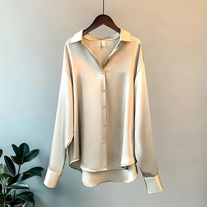 Celina – Blusa Classica di Bottoni