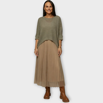Completo di Top di Maglia e Gonna Midi Plissettata