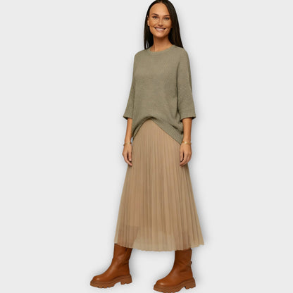 Top di Maglia e Gonna midi Plissettata