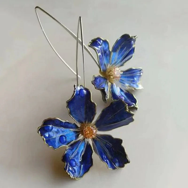Orecchini vintage con fiori blu