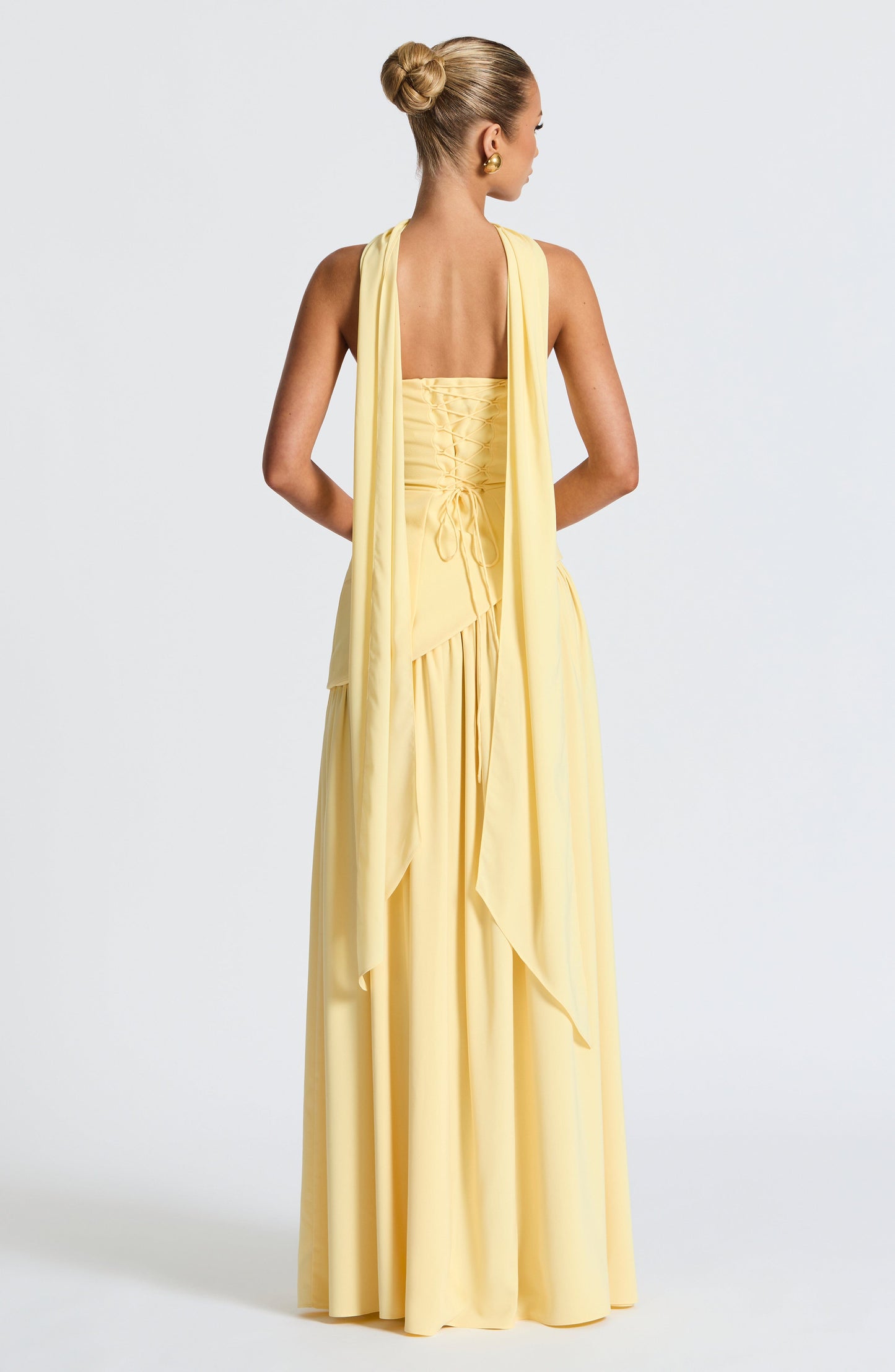Abito maxi senza spalline per donna con spacco alto e vita asimmetrica