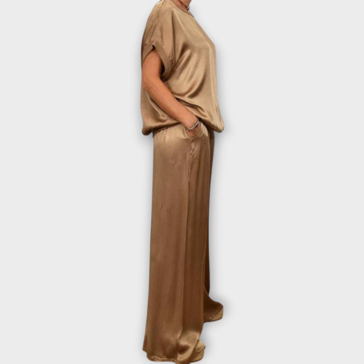 Set due pezzi in Satin Lusso