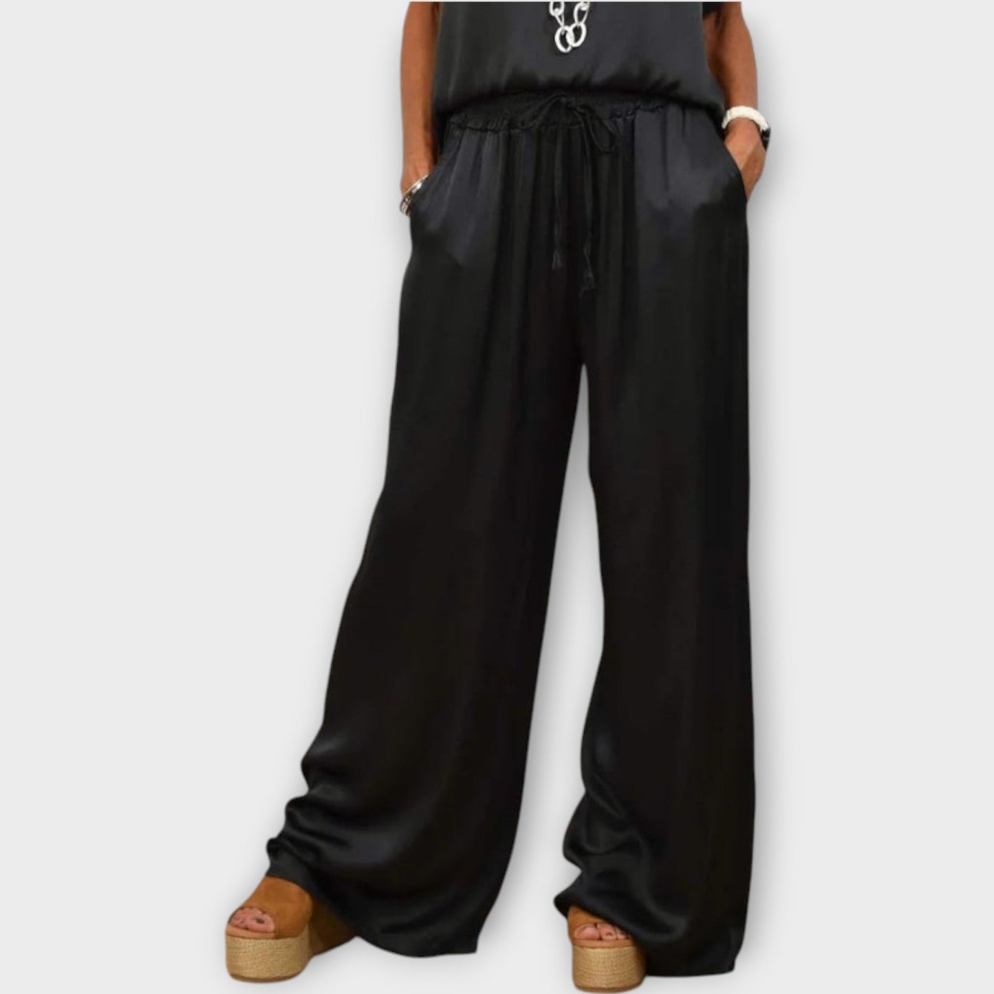 Set due pezzi di Satin Luxe