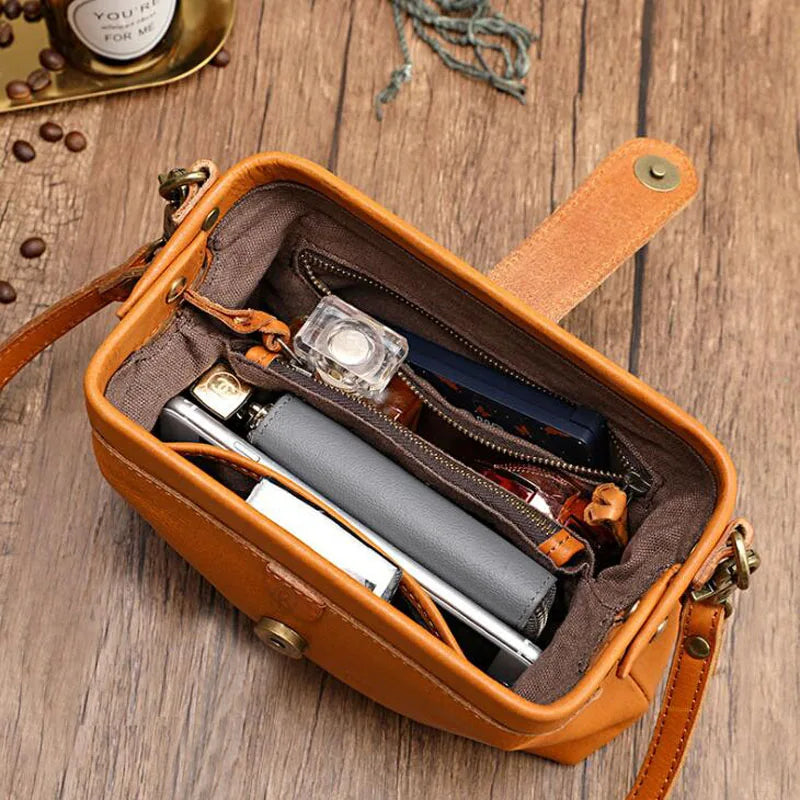 Herdis | Borsa Classica e compatta in calda tonalità cognac