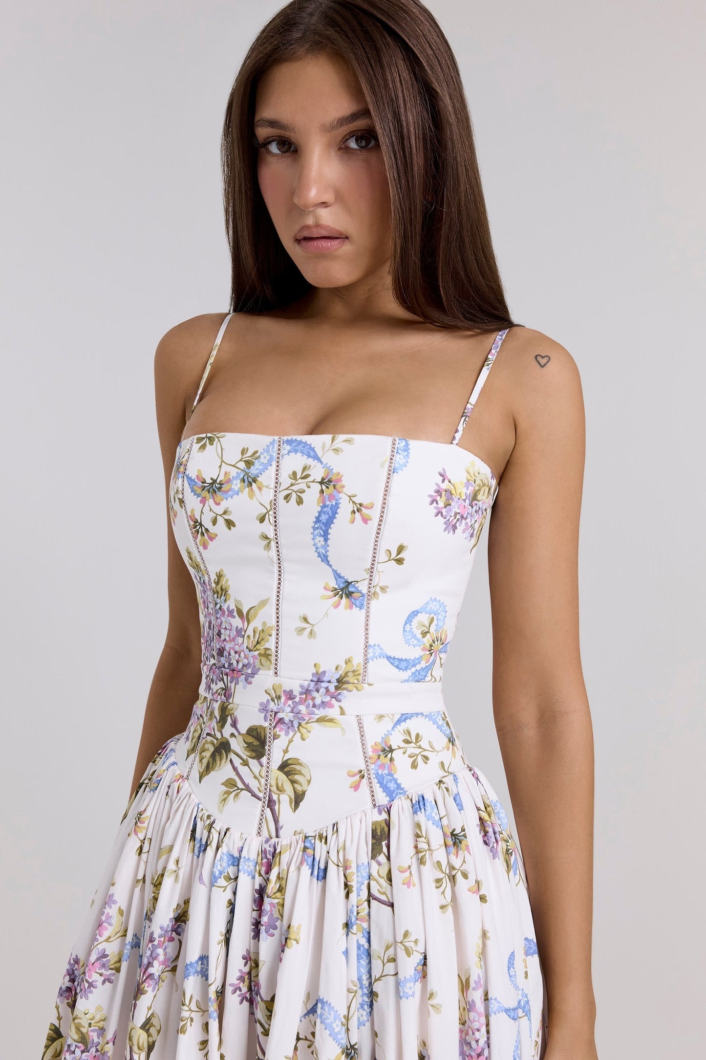 Kessara - Elegante Abito Maxi di Estate con Spalline Espagueti